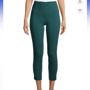 Time and Tru Green Cropped Ankle Pants